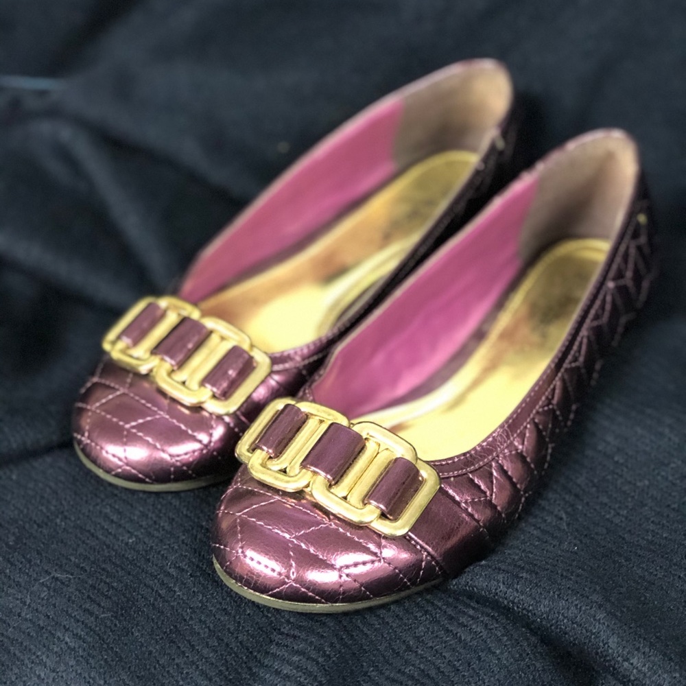 ShoeDazzle Purple Flats. EUC